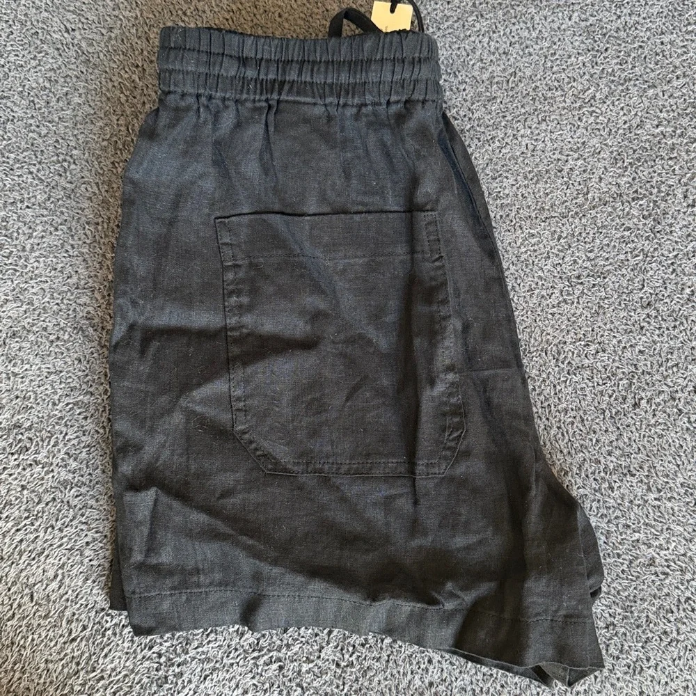 NWT Banana Republic linen pull-on 4”short - Picture 5 of 5